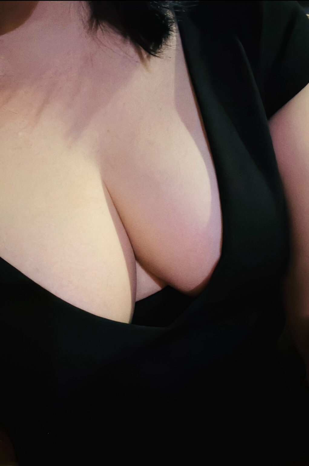 ユリナブログ すいようび - 新橋 セクキャバ おっパブ いちゃキャバ WRAITH レイス