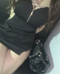 モモブログ 出勤してます🥺