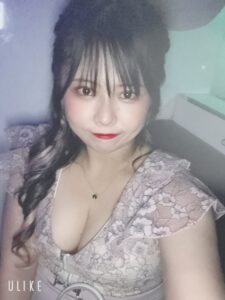 エマブログ 今日は20時からいます🩵