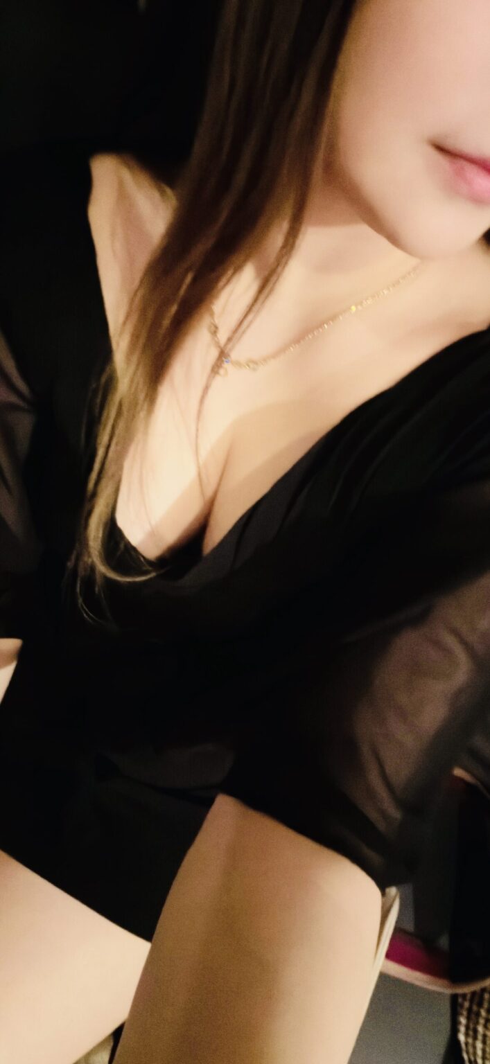 クルミブログ 出勤です！ - 新橋 セクキャバ おっパブ いちゃキャバ WRAITH レイス